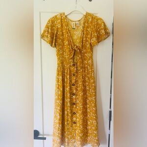 Women's Size Small, Midi Summer Dress